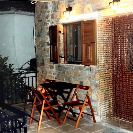 Traditional House In Androni ミリナ エクステリア 写真
